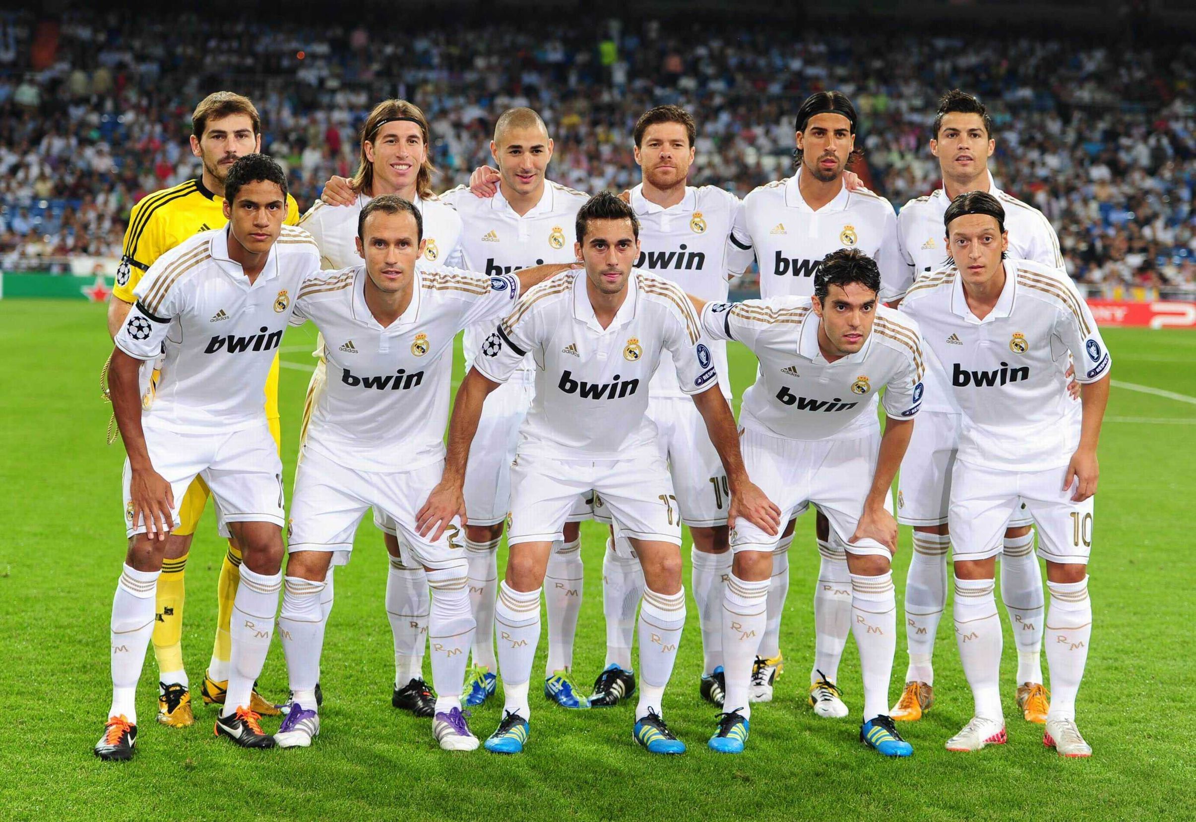 B费承担着 B费承担着